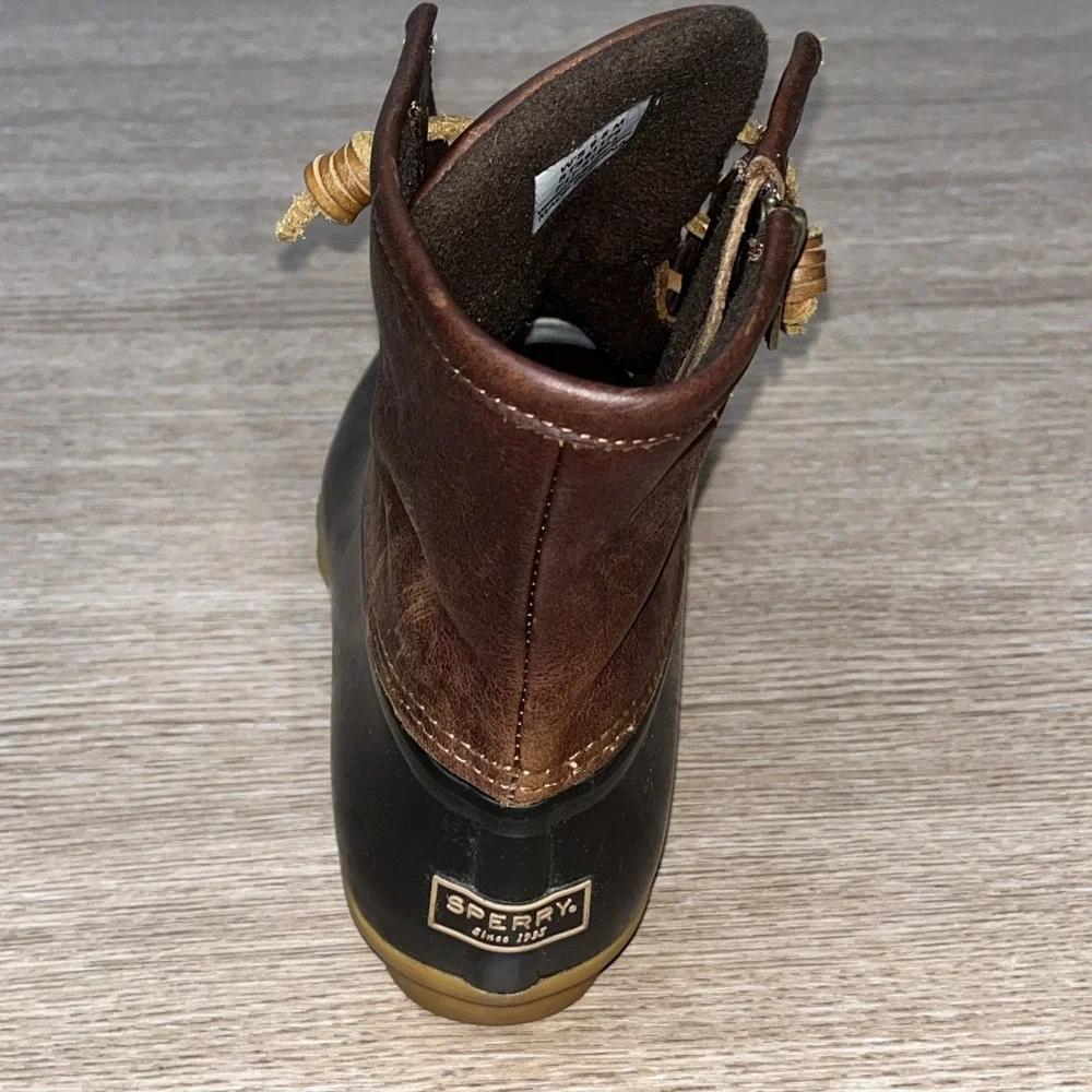 Sperry Top-Sider Women's 9.5 M Saltwater Duck Rain Boot STS91176, Dark Brown